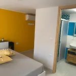 Laguna Blu Sole Con Terrazza Panoramica In Comune ゲストハウス 4*