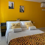 Laguna Blu Sole Con Terrazza Panoramica In Comune بيت ضيافة 4*