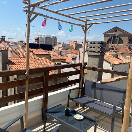 Laguna Blu Sole Con Terrazza Panoramica In Comune بيت ضيافة